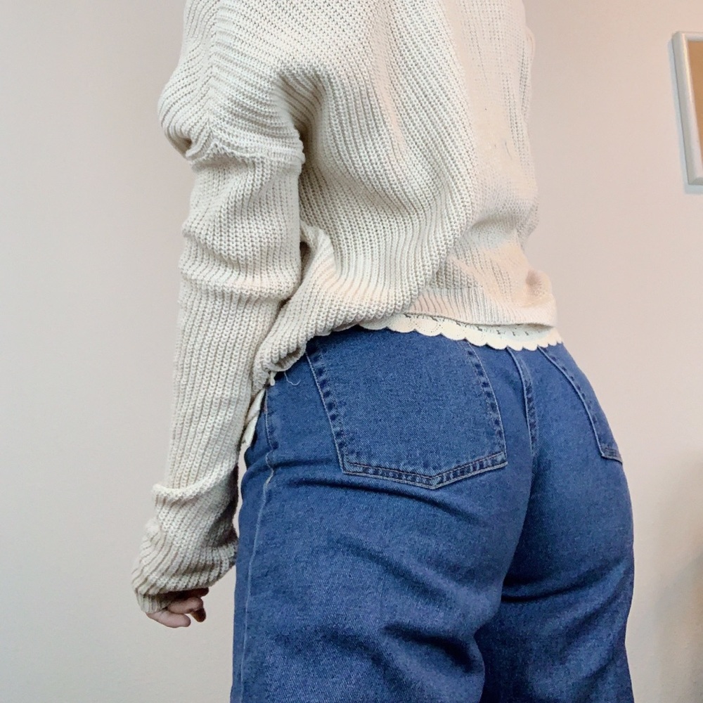 Kimchi Blue UO Crop Scoop Neck Sweater - Picture 5 of 6